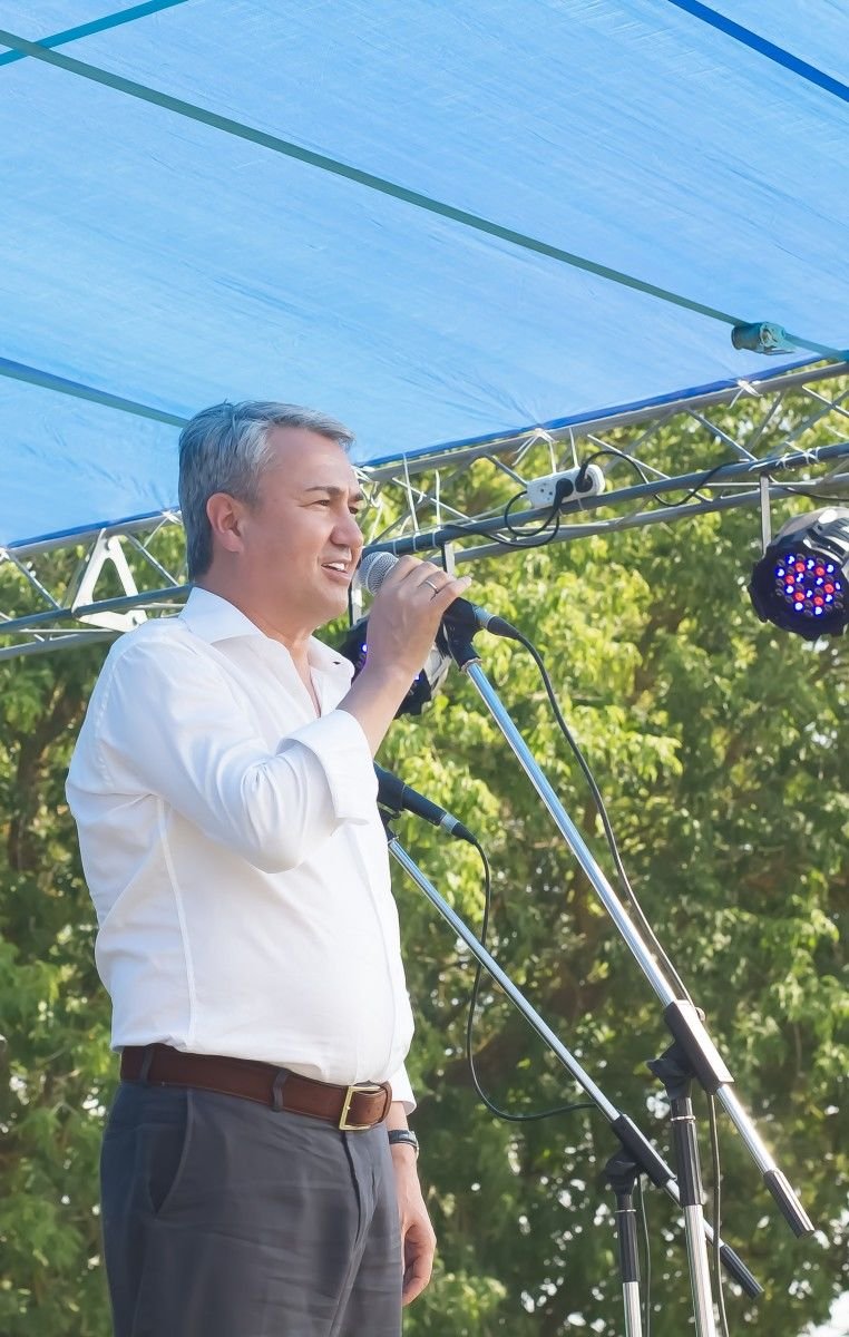 Рахим Азимов поприветствовал участников фестиваля «Истобенский огурец»