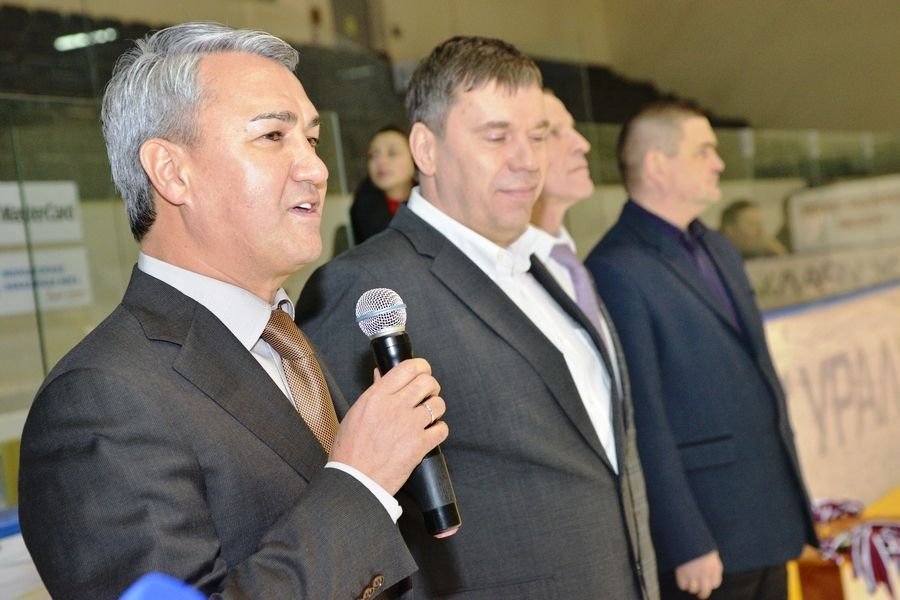 Рахим Азимов: "Ради "горящих" глаз мальчишек стоит заниматься развитием детского хоккея"